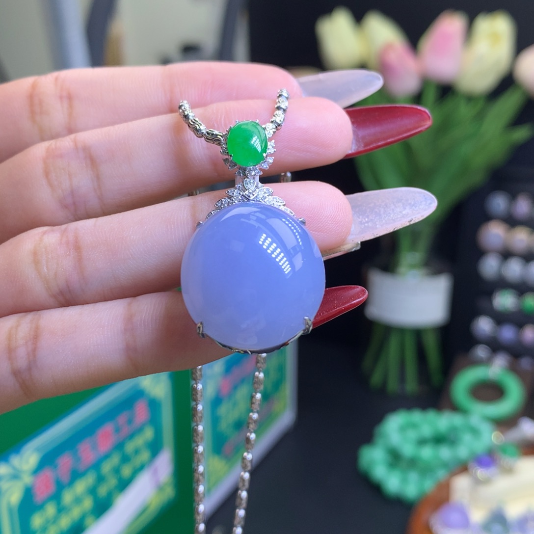 翡翠颈饰18K金镶嵌天然