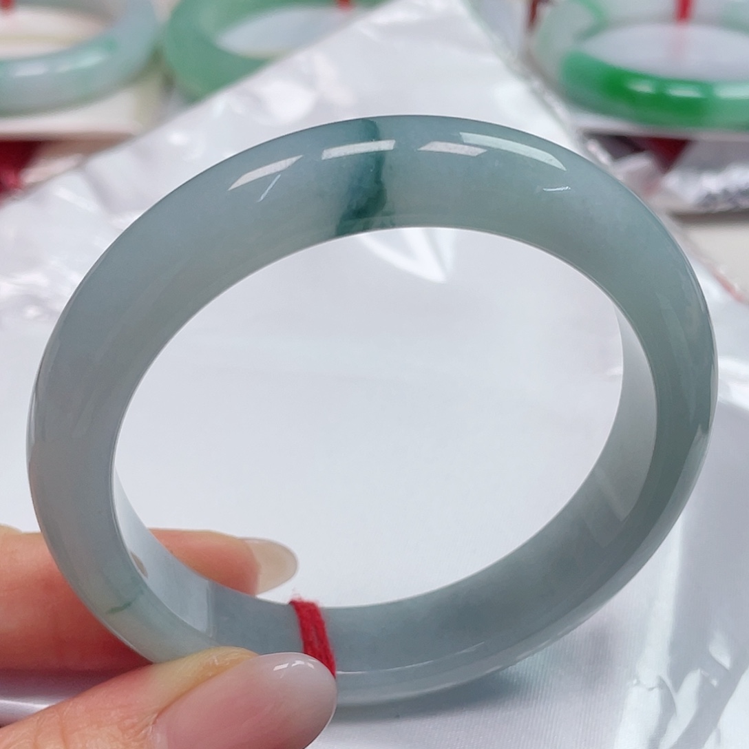 翡翠未镶嵌手镯缅甸翡翠