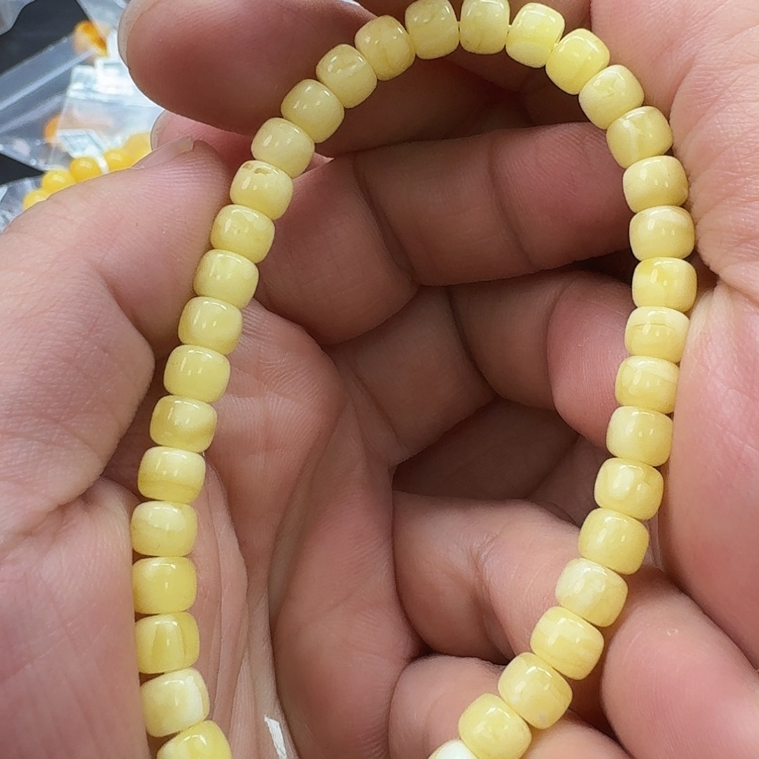 琥珀未镶嵌珠宝奇石94