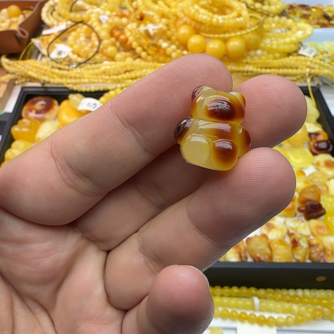 琥珀未镶嵌裸石2.27克