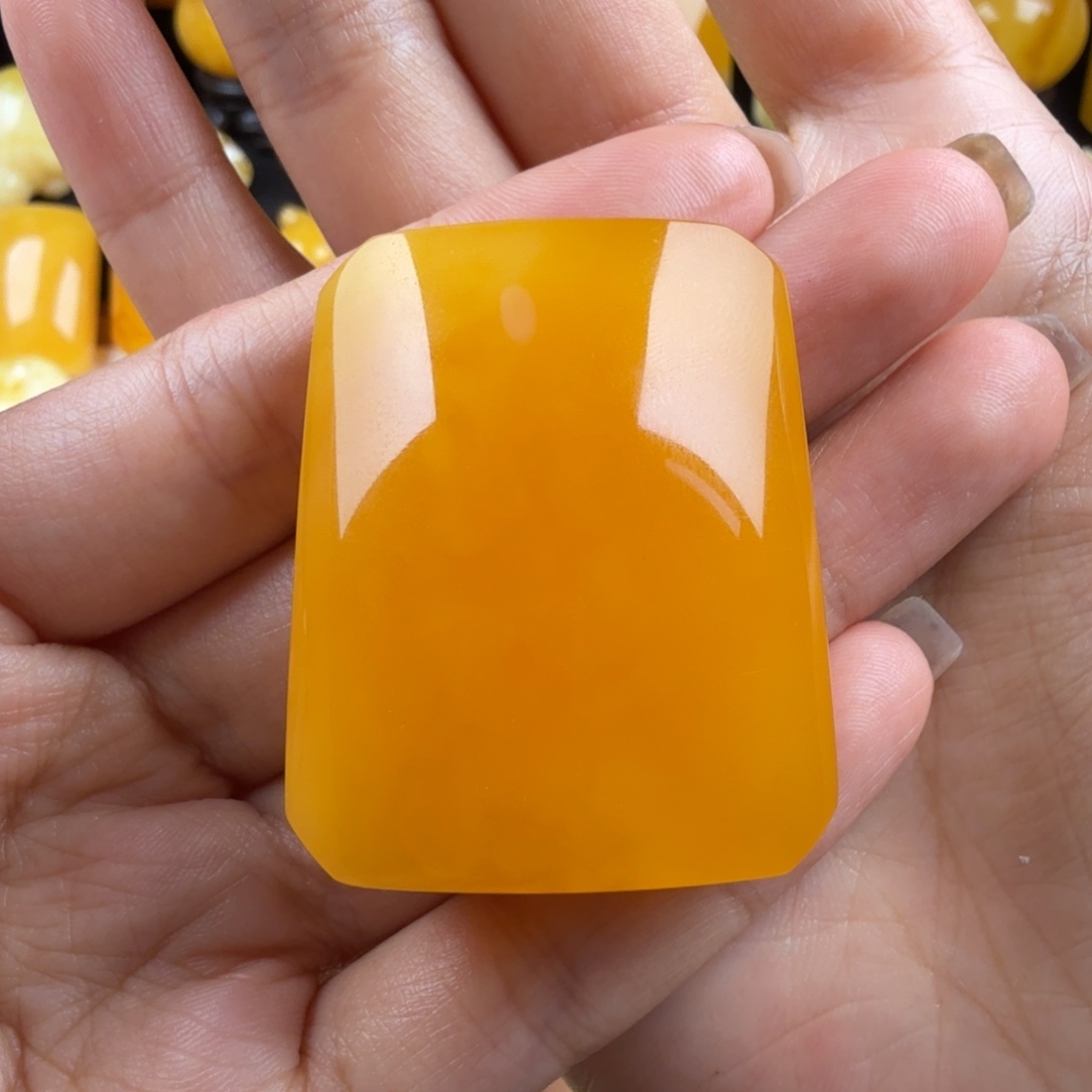 琥珀未镶嵌颈饰纯天然琥珀蜜蜡无优化