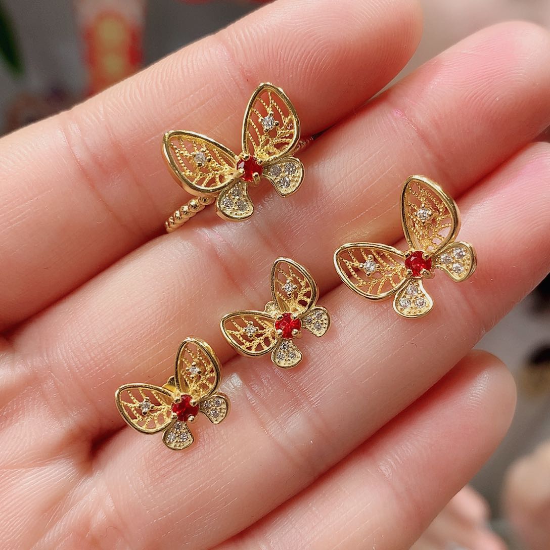 彩色蓝宝石一套银S925镶嵌