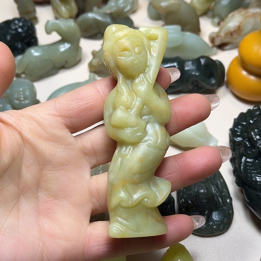 白玉菩提吊坠白玉菩提吊坠