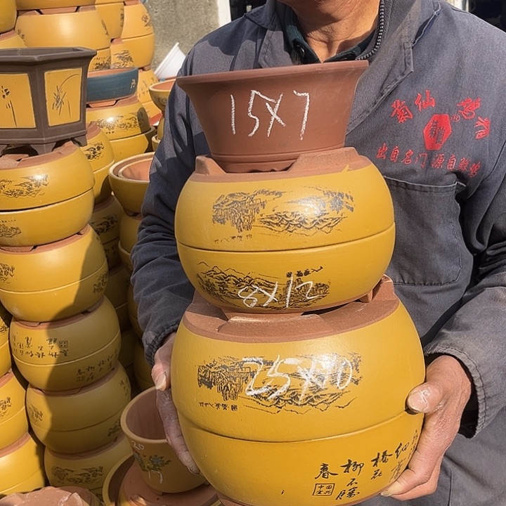 紫砂紫砂花盆和小