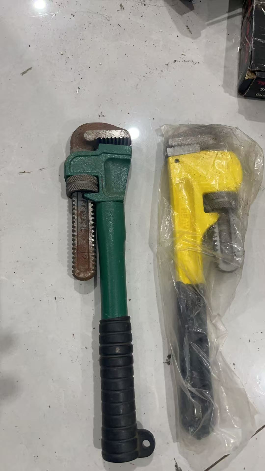 【微瑕疵12寸管钳】电池夹