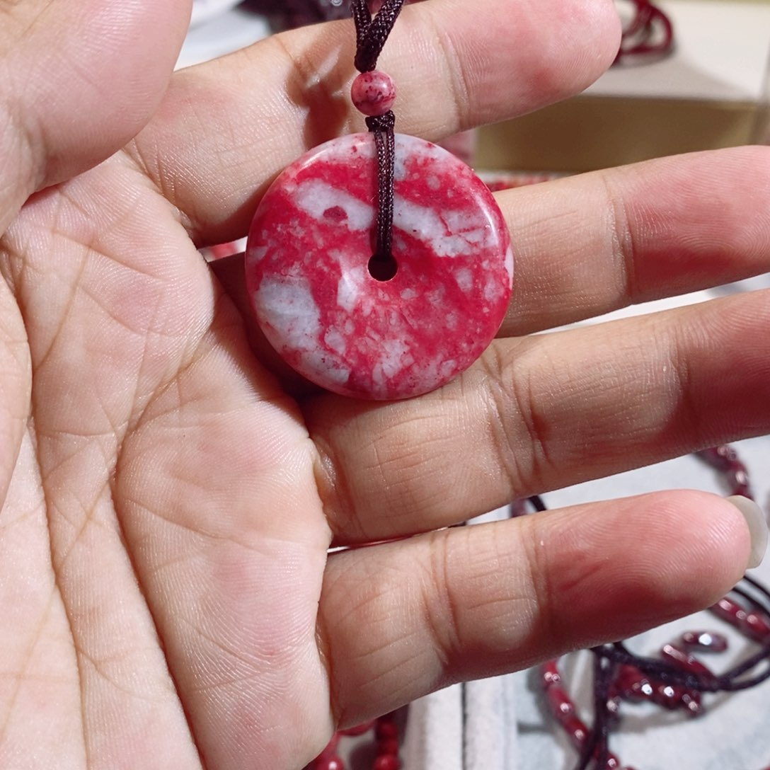 天然辰砂原石平安扣