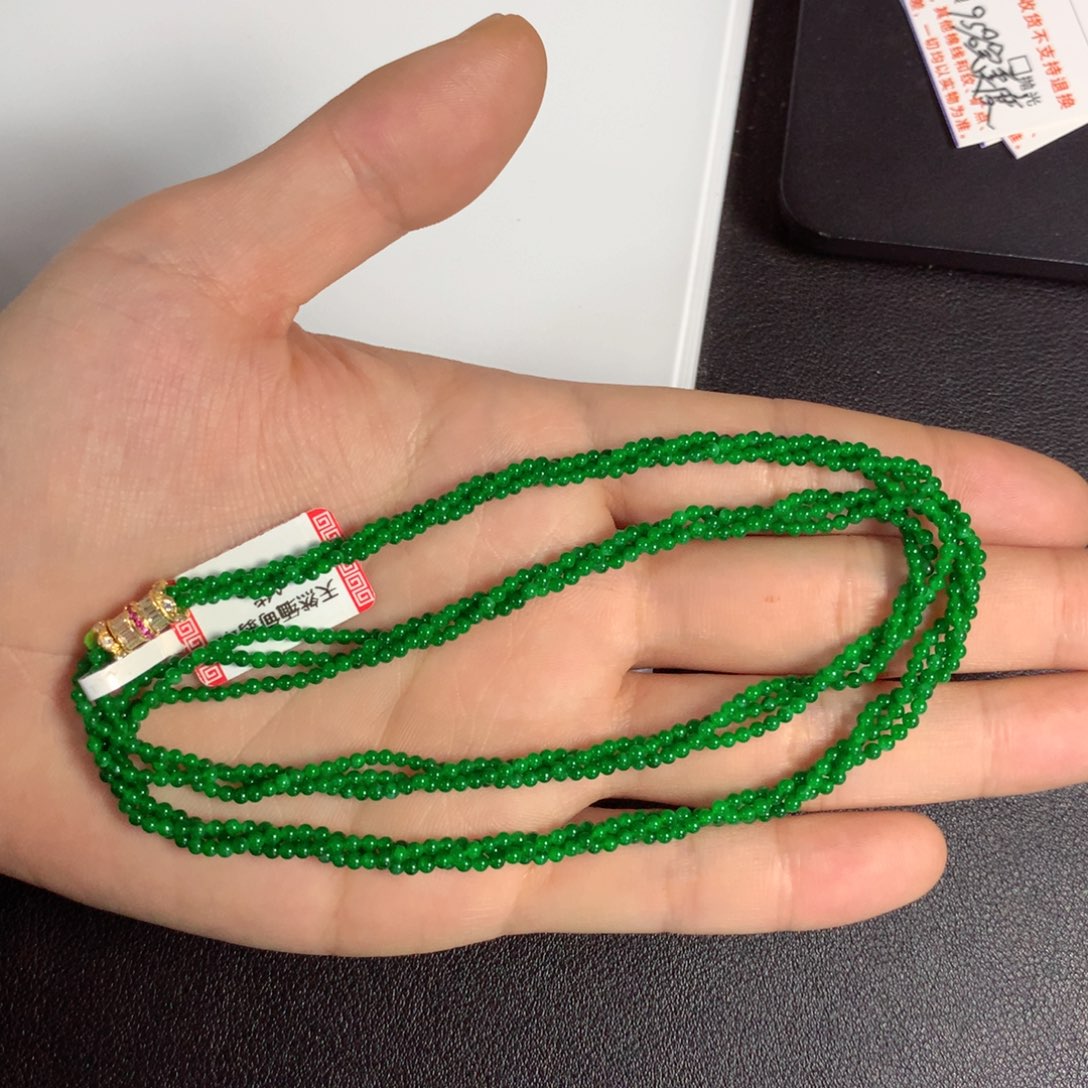 翡翠未镶嵌颈饰项链