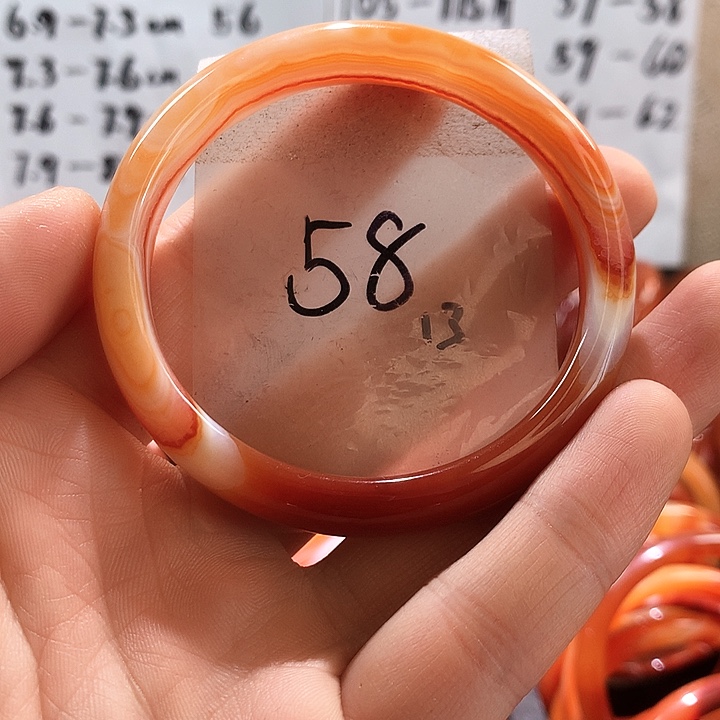 玛瑙/玉髓手镯未镶嵌