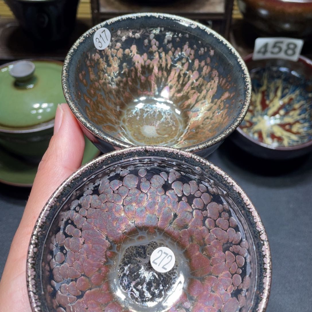 茶盏吖****白茶杯天沉浸在吐槽