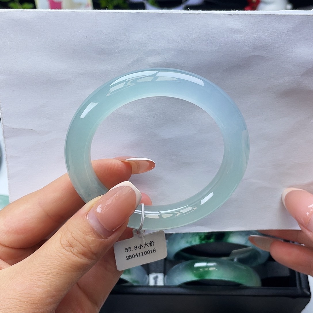 翡翠手镯未镶嵌56冰胶天青色圆条、截图询价