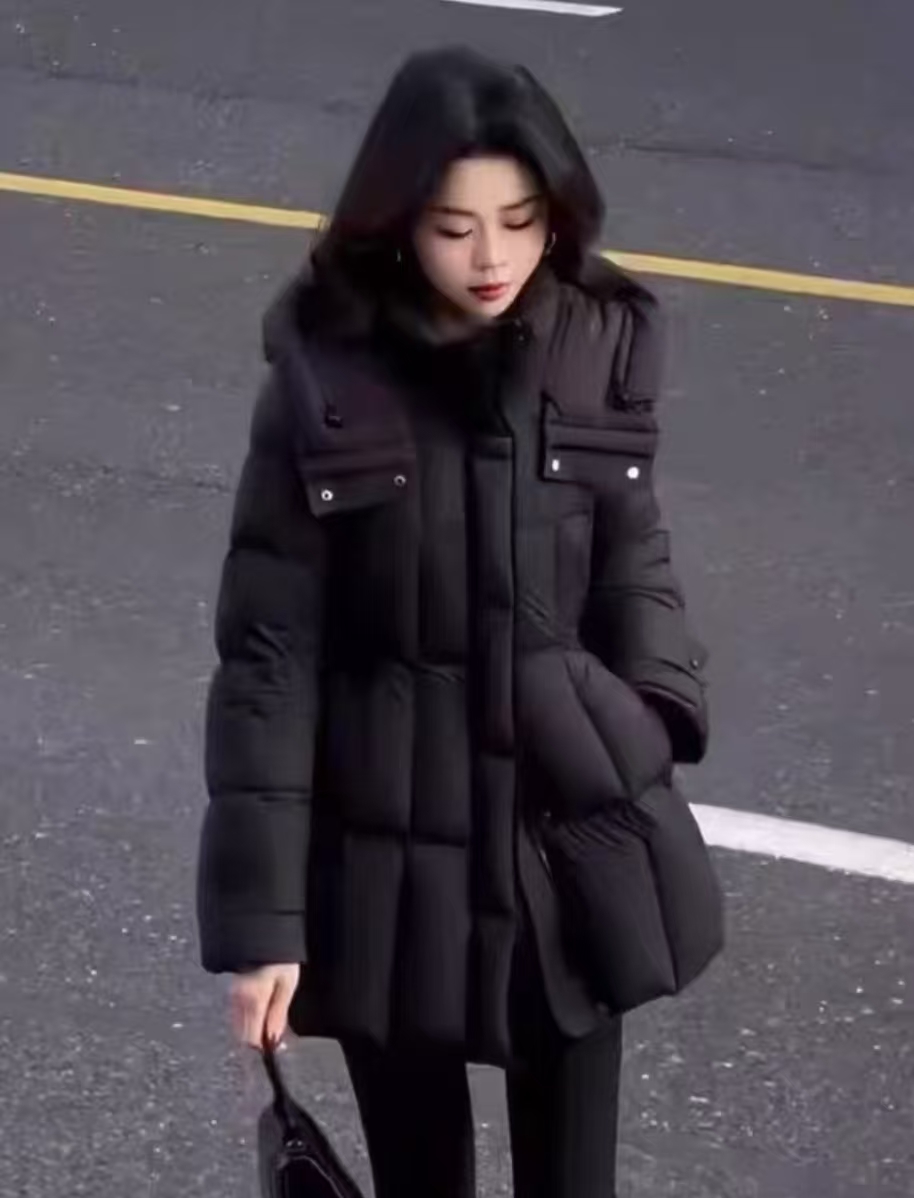 A24#在逃公主2025冬季新款羽绒服显瘦小蛮腰中长款连帽保暖外套