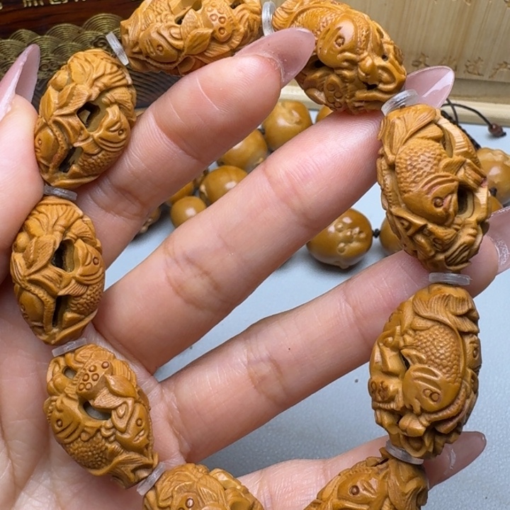 手串/手链橄榄核鱼戏莲花