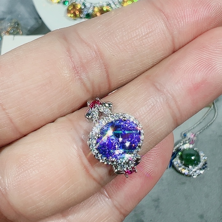 红宝石颈饰未镶嵌