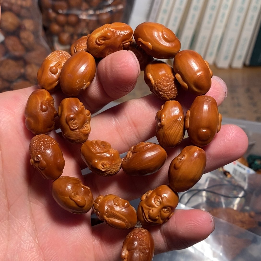 橄榄核手串/手链新年快樂