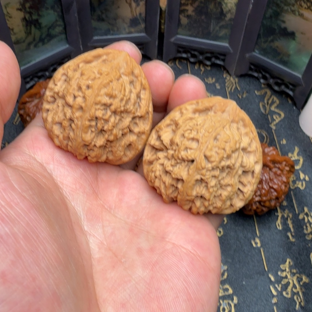 文玩核桃吊坠南疆40