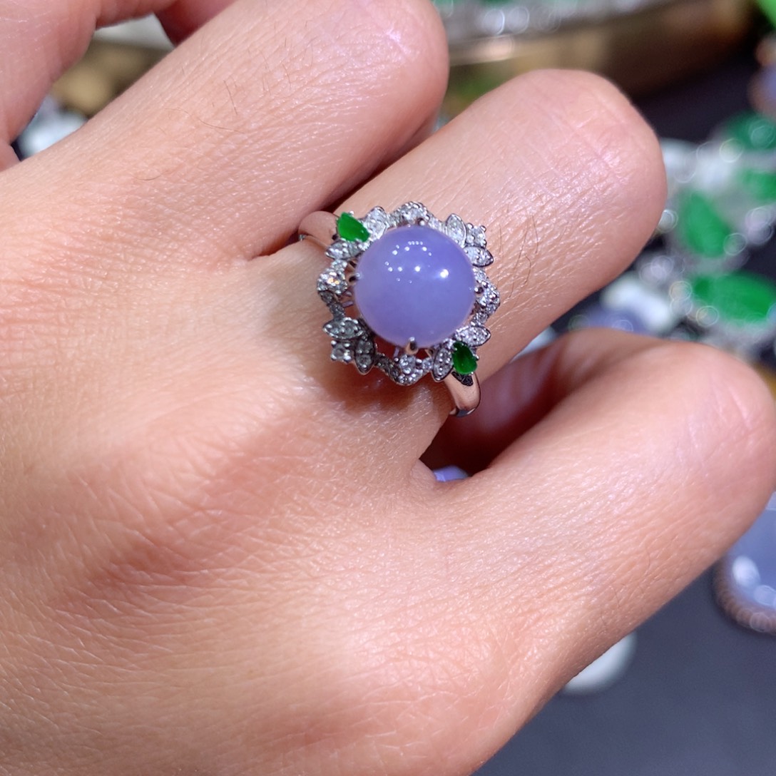 翡翠戒指18K金镶嵌翡翠