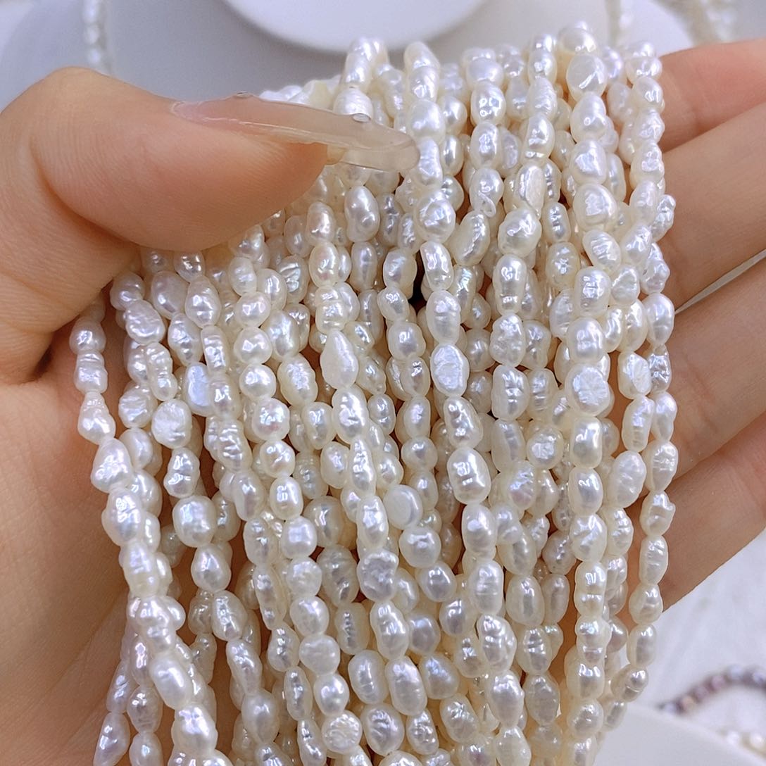 淡水珍珠钛钢颈饰