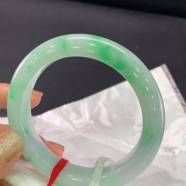 翡翠手镯未镶嵌正圈60.5