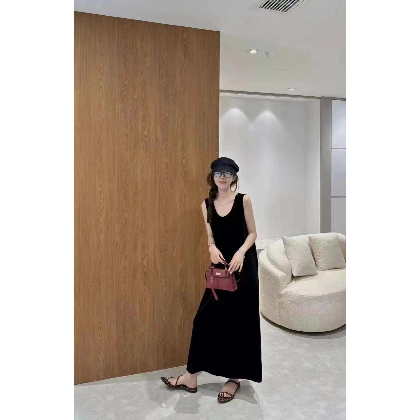 【坦姐严选 实体品质】黑色无袖U领背心裙5580/8888