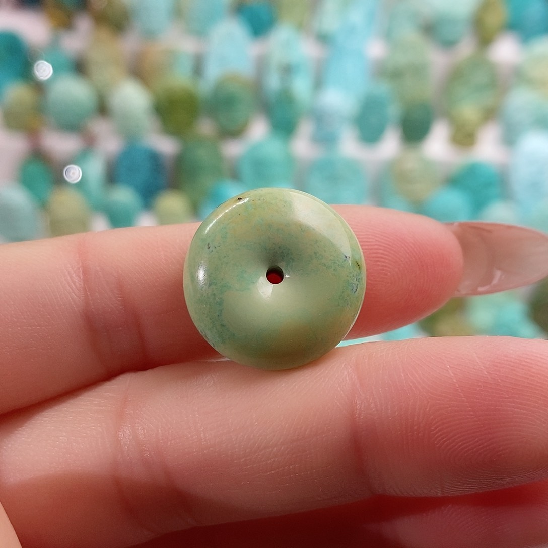 绿松石绿松石未镶嵌