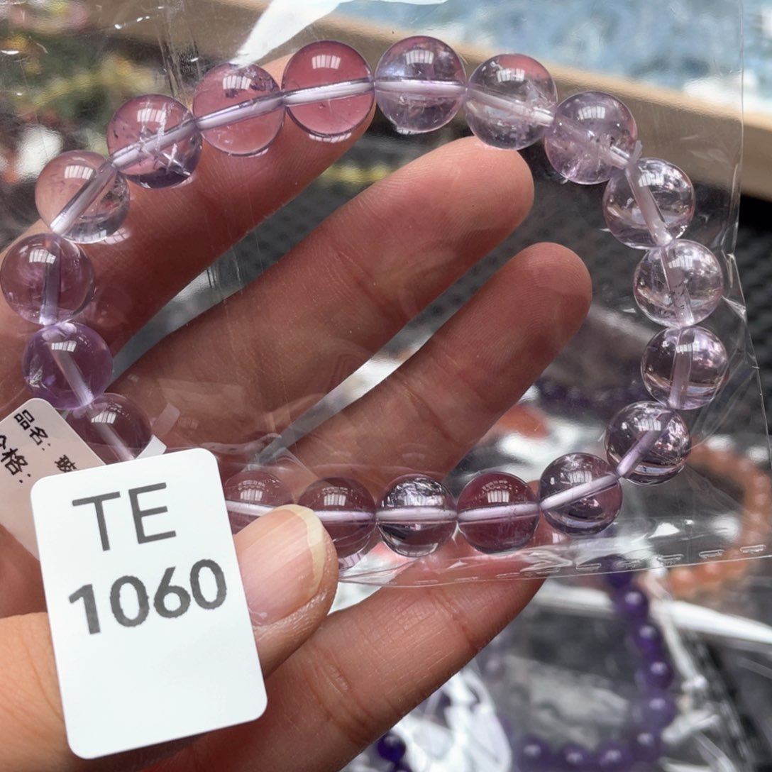 水晶多样性发一只未镶嵌