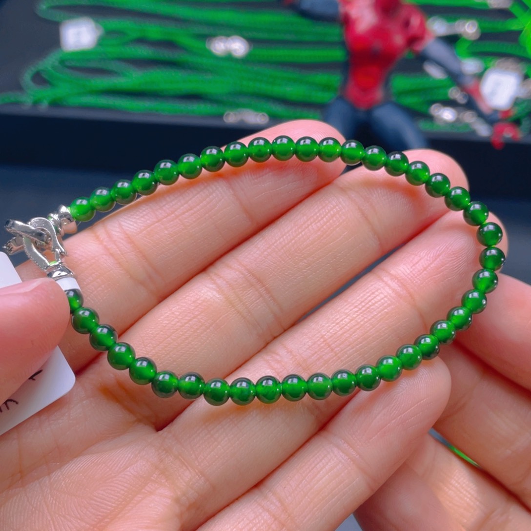 翡翠颈饰未镶嵌，1