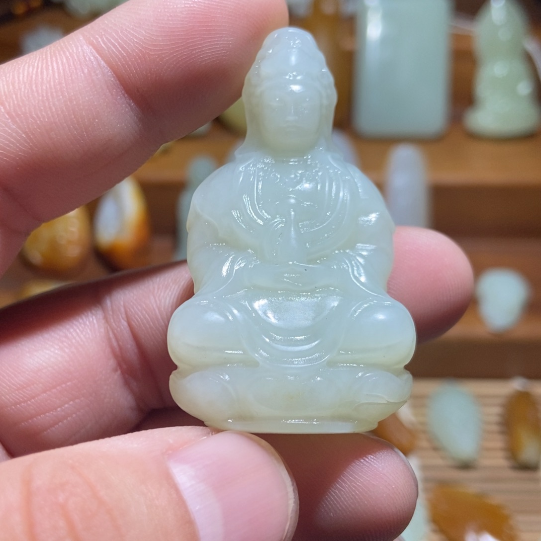 和田玉未镶嵌颈饰