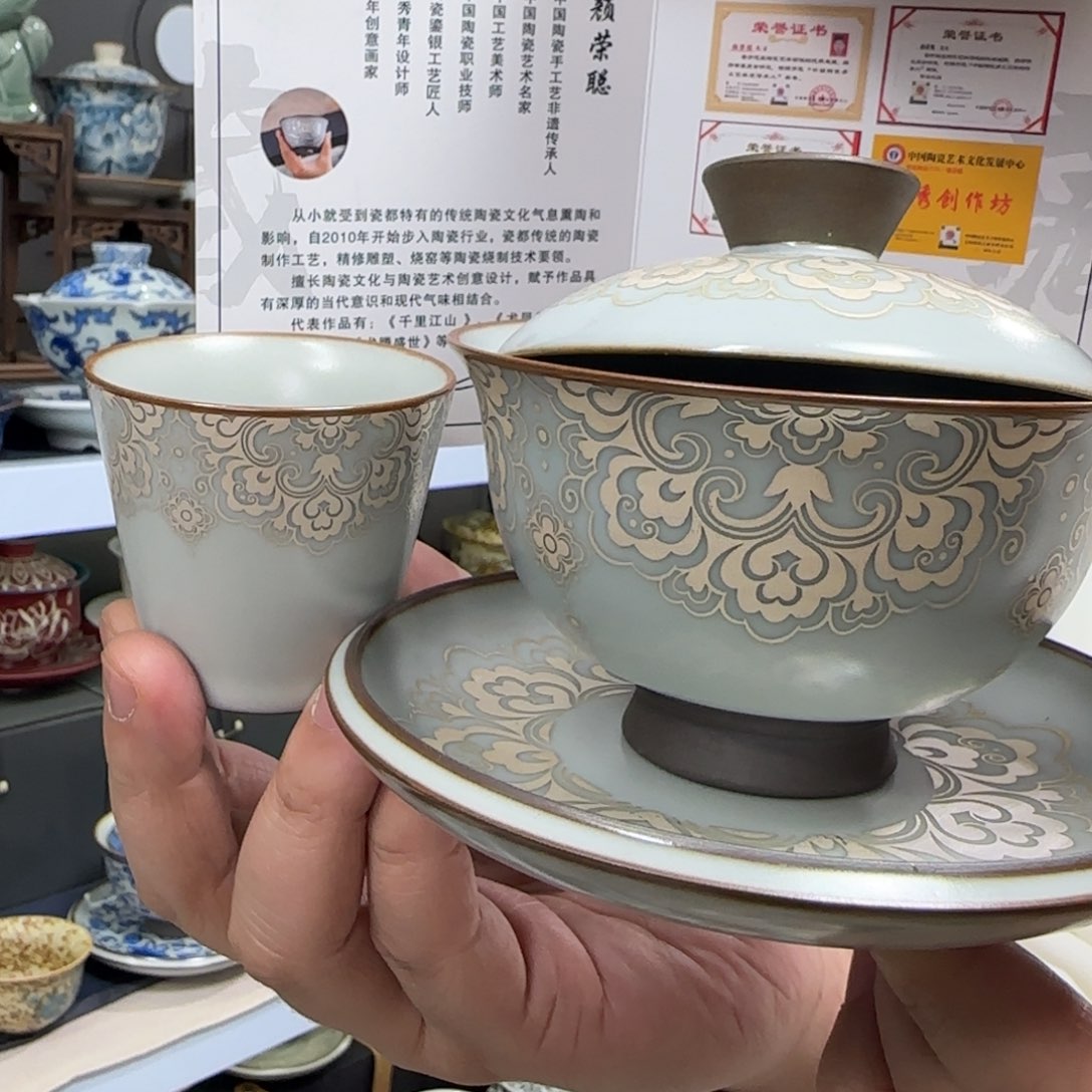 高温下的高温天气使人心情