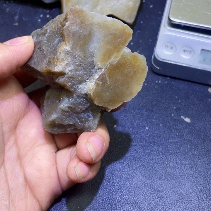 未镶嵌和田玉珠宝半成品