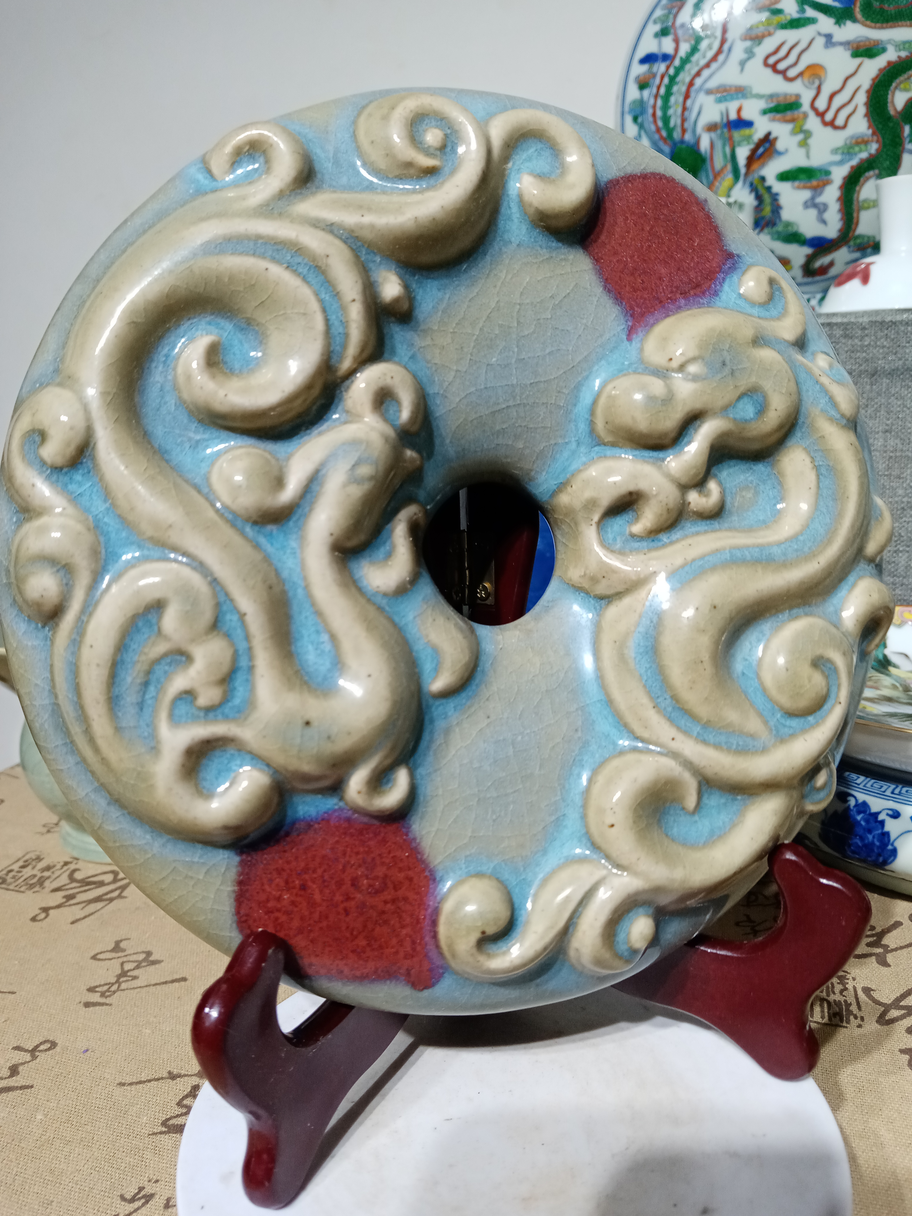 钧窑窑变釉浮雕工艺摆件