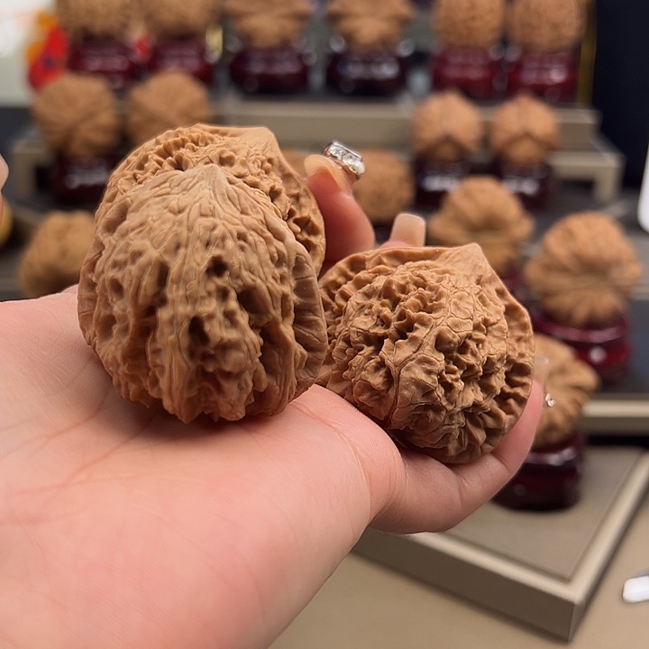 文玩核桃把件42 暴雪➕ 48 官帽p-011