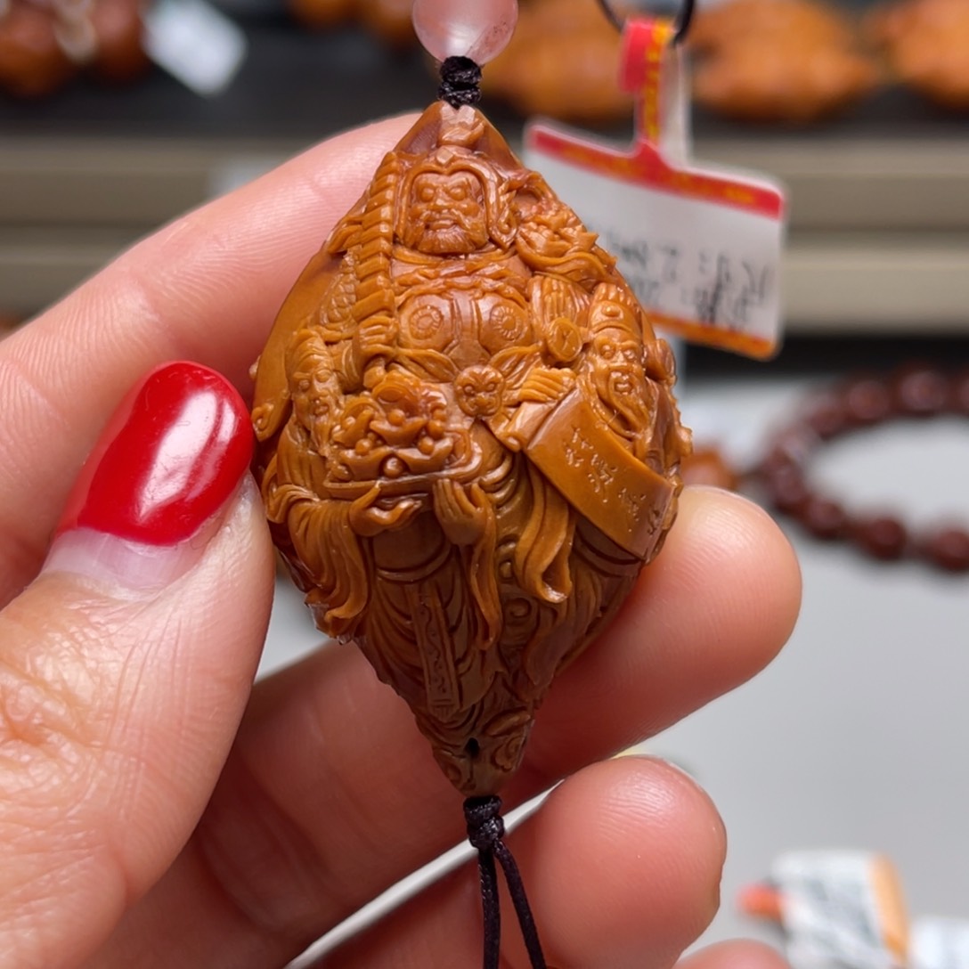 吊坠橄榄核五路财神