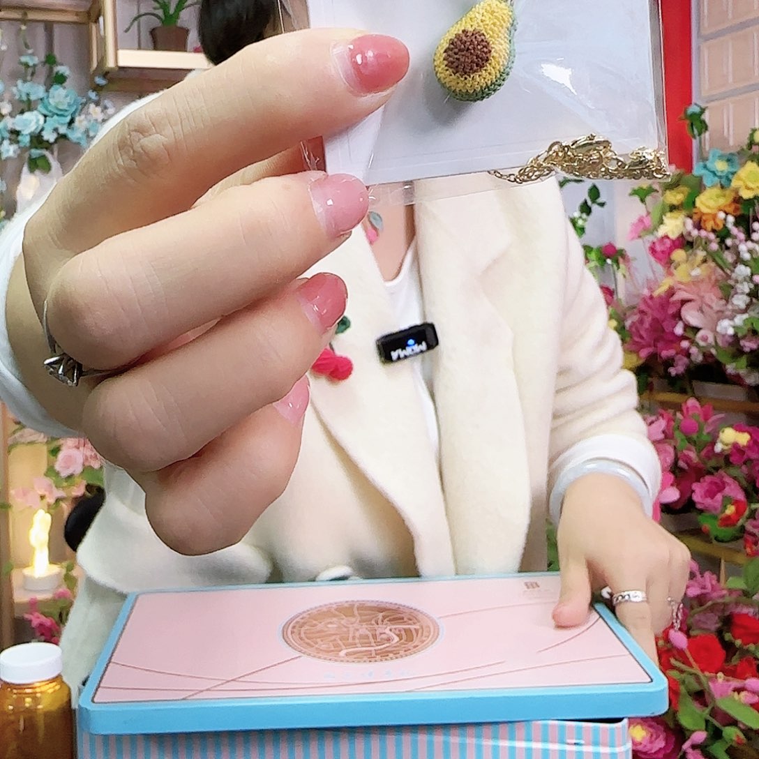 纯手工钩织手工钩织设计项链