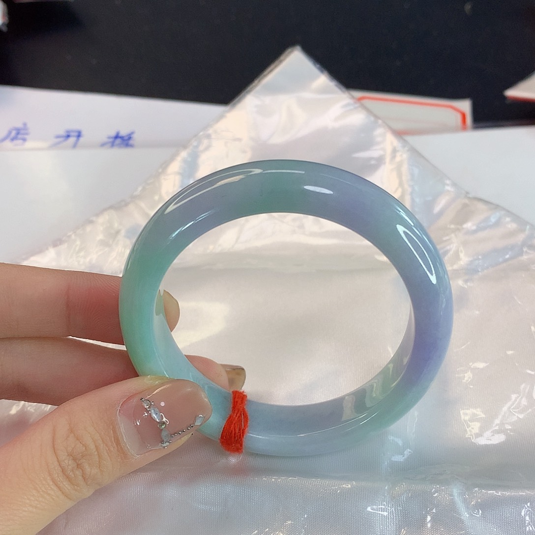 翡翠手镯未镶嵌天然翡翠A货717