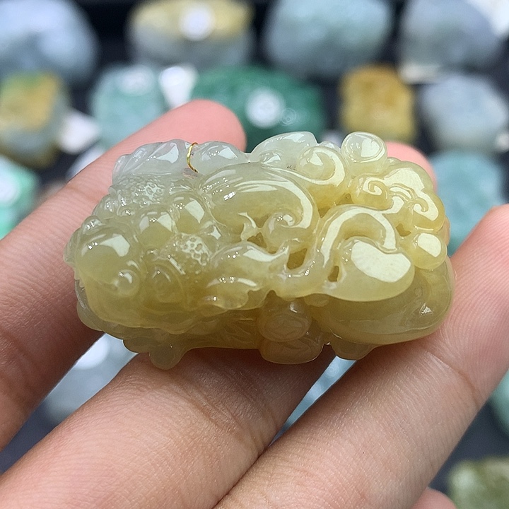 翡翠未镶嵌颈饰天然缅甸翡翠