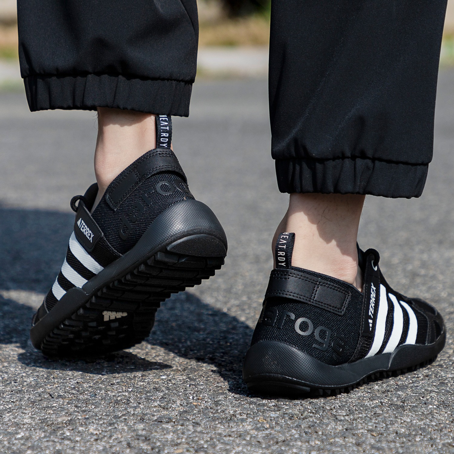 阿迪达斯男鞋女鞋TERREX DAROGA TWO 13 H.RDY运动鞋溯溪鞋HP8636