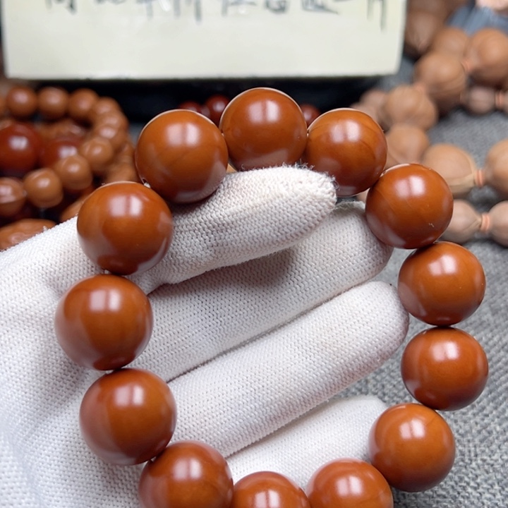 雨***露手串橄榄核1.8全品小孔福利