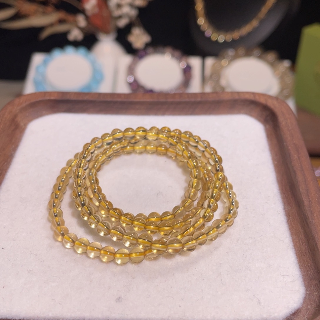 水晶手串未镶嵌水晶手串