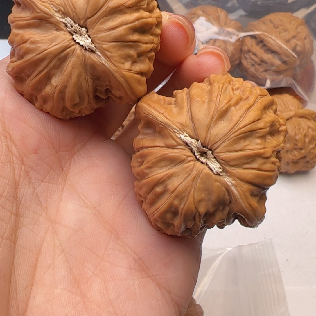 文玩核桃吊坠空*心铁锤