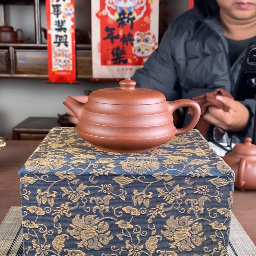 紫砂茶壶宜兴紫砂工艺美术精品