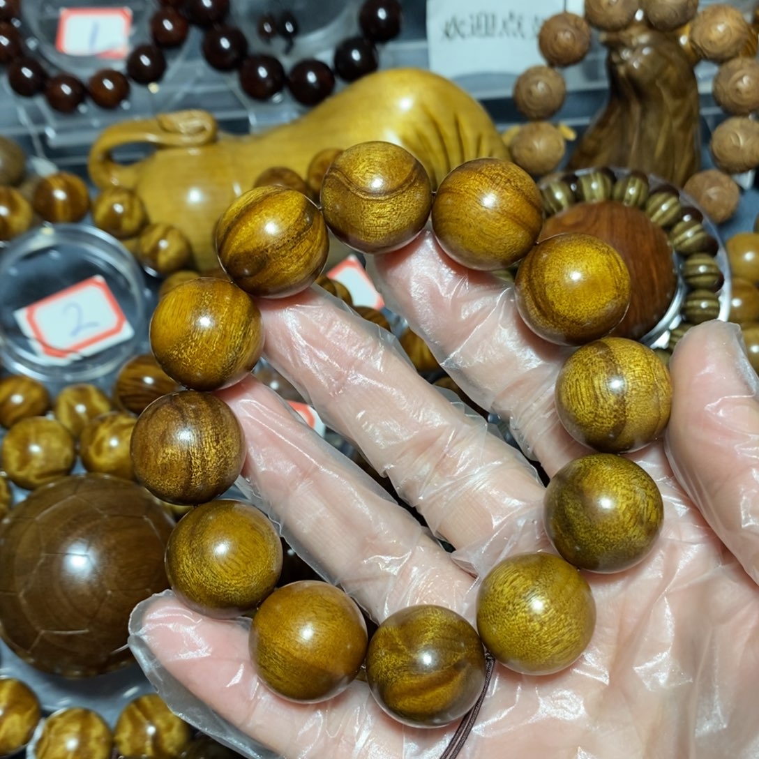 金丝楠木雕工艺品20