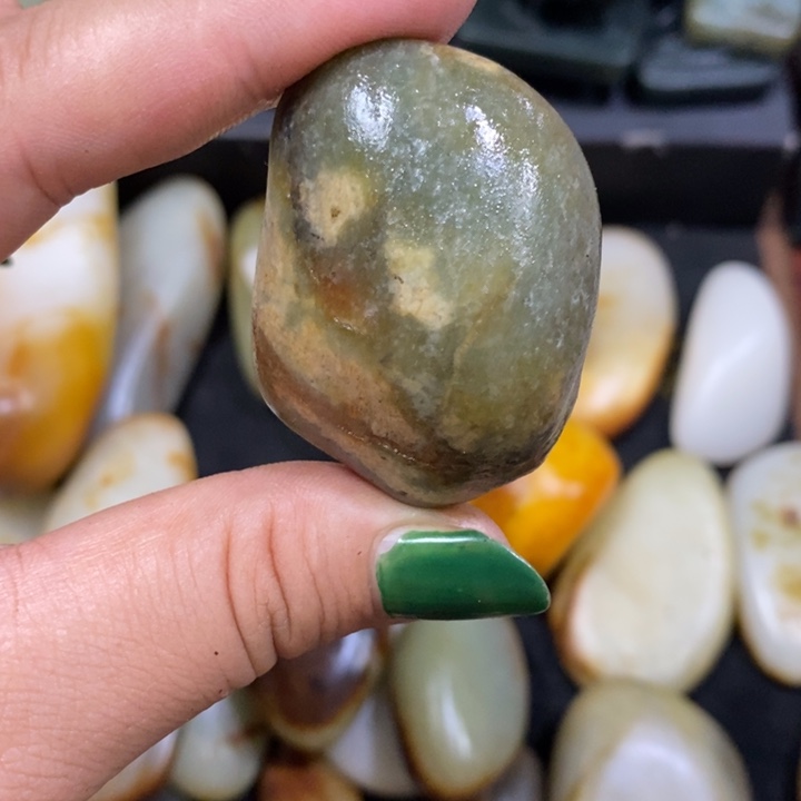 和田玉（糖玉）未镶嵌挂件