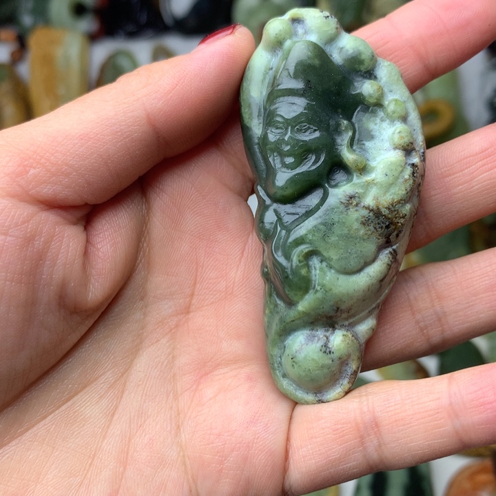 岫岩河磨玉（透闪石质玉）挂件未镶嵌