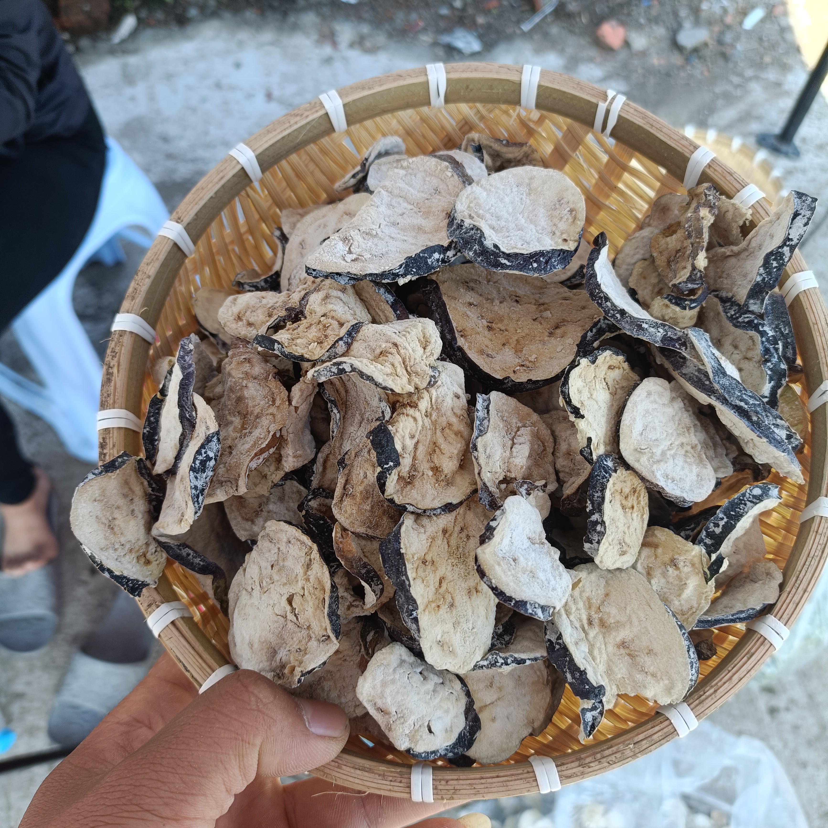 东北小紫把茄子茄子干，当年新晒的。
