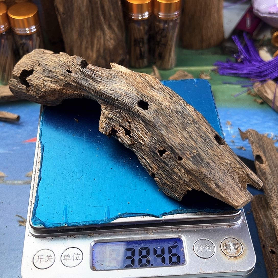 香料绿奇楠虫漏白棋38克