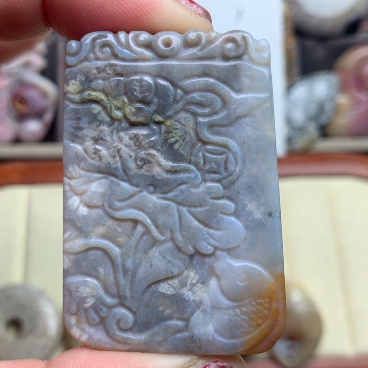 硅化珊瑚（珊瑚玉）颈饰未镶嵌