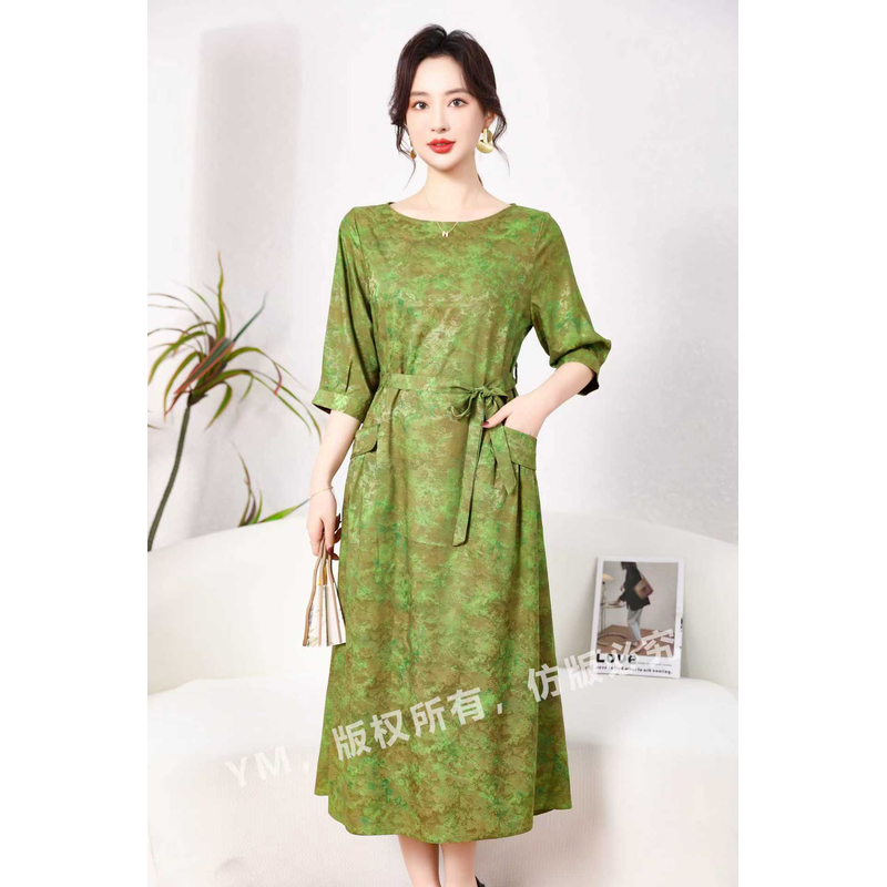 青芜 夏季时尚轻奢亲肤透气中长款连衣裙