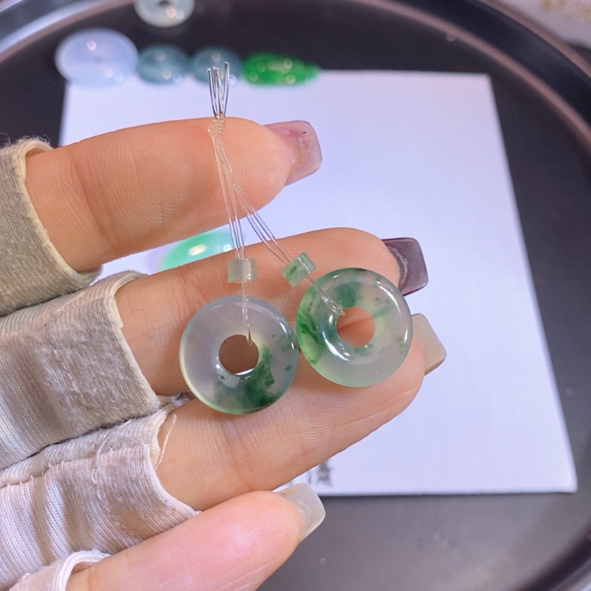 【闪购商品】翡翠未镶嵌挂件甜甜圈