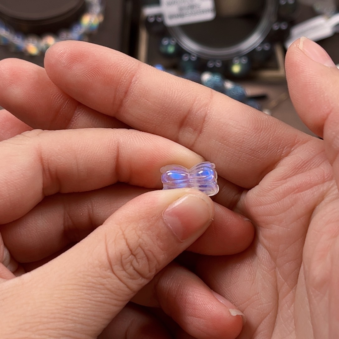 长石裸石未镶嵌瑜*顾客要求打通孔