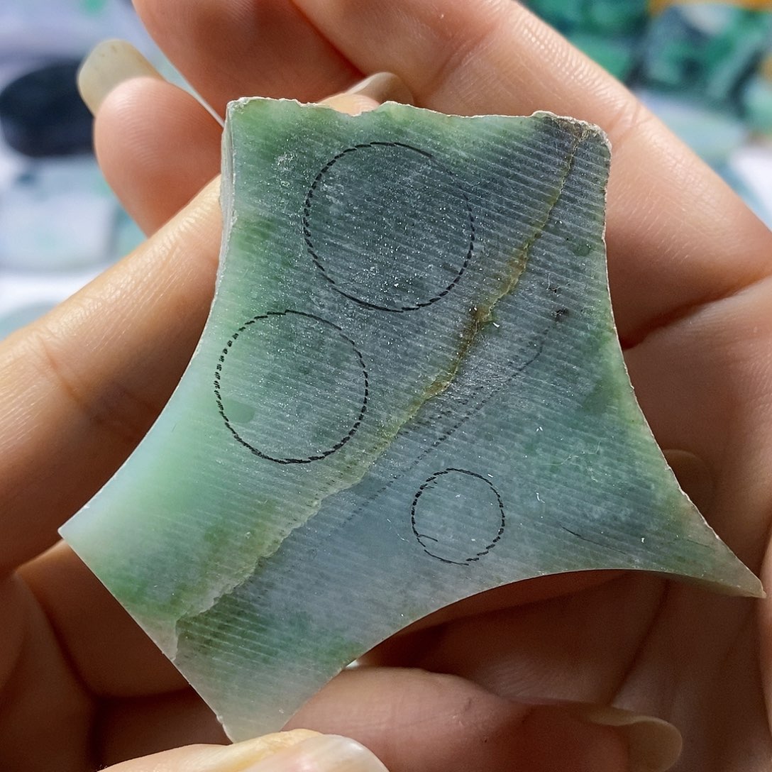 颈饰未镶嵌翡翠翡翠